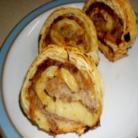 Pinwheel Sausage Rolls_image