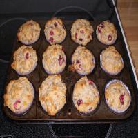 Cranberry-Marmalade Holiday Muffins_image