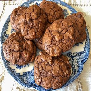Easy Dark Chocolate Walnut Cookies_image
