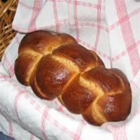 Zopf (Traditional Swiss Plaited Breakfast Bread)_image