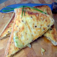 Cheesy Chive and Onion Toasties/Jaffles_image