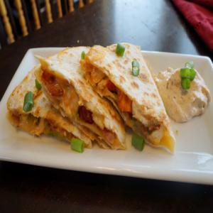 Fully Loaded Quesadillas with Chipotle Cream Cheese Recipe - (4.5/5)_image