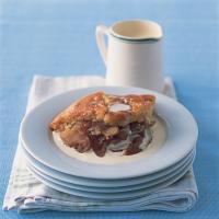 Baked Apple and Almond Pudding_image