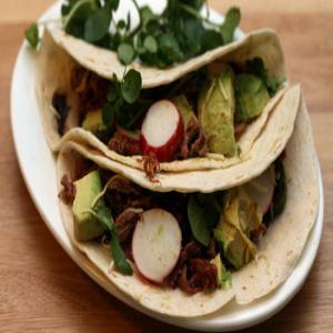 Grilled Beef Salad Tacos_image