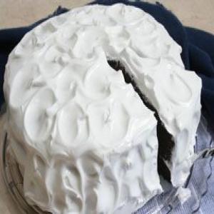 White and Fluffy Boiled Frosting Recipe_image