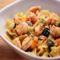 Tagliatelle with Shrimp, Zucchini and Cherry Tomatoes_image