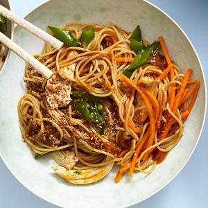 Classic Sesame Noodles with Chicken_image
