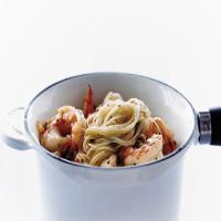 Pasta with Shrimp, Tomato, and Arugula image