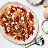 Angel Hair with Sun-dried Tomatoes and Goat Cheese image