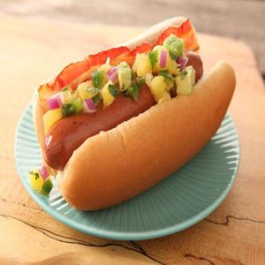 Hot dogs con tocino estilo hawaiano_image