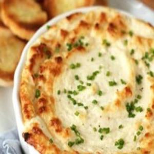 Hot Onion and Cheese Soufflé Dip_image
