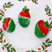 Italian Christmas White Chocolate Covered Strawberries_image