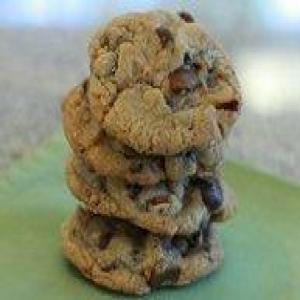 Dulce de Leche Stuffed Chocolate Chip Pecan Cookies_image