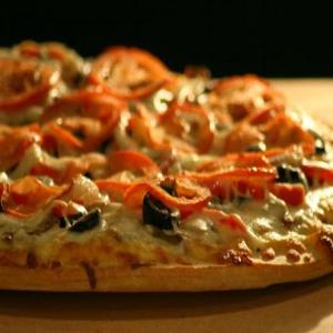 Super Crispy Thin Pizza Crust_image