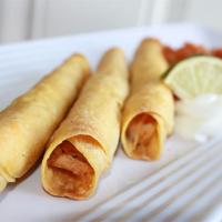 Easy Chicken Taquitos_image