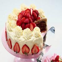 Mary Berry's strawberry cake recipe_image
