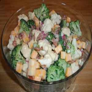Broccoli-Cauliflower Salad_image