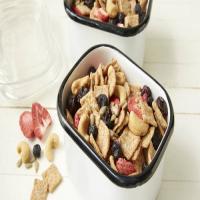 Cinnamon Toast Crunch™ Fruit, Nuts and Seeds Mix image