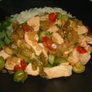Chicken with Tomatillos and Poblanos_image