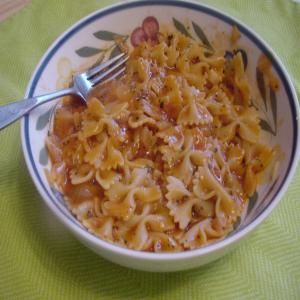 Bow Tie Pasta and Vodka Sauce_image