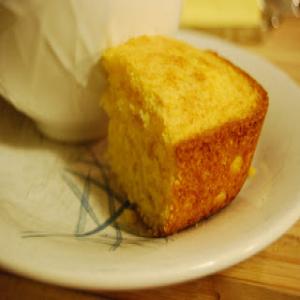 Golden Sweet Cornbread Recipe_image
