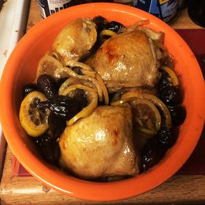 Roast Chicken with Lemon and Figs_image