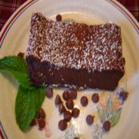 Sinfully Rich Almost Flourless Chocolate Cake_image