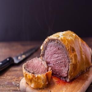 Beef Wellington-Gordon Ramsay Recipe!_image
