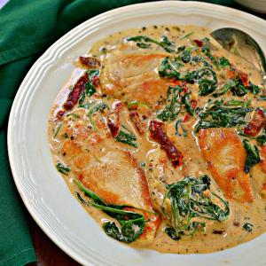 One Skillet Creamy Tuscan Chicken_image