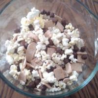 Chewy S'mores Snack Mix_image