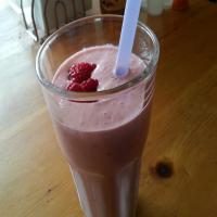 Raspberry Yogurt Frappes_image