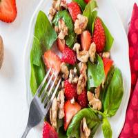 20 Fresh Strawberry Salads You'll Adore_image