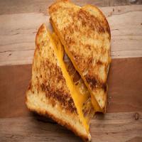 The Ultimate Grilled Cheese Sandwich_image