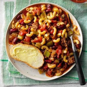 Slow-Cooked Spicy Goulash_image