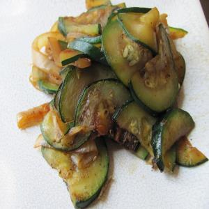 Simple Sherry Zucchini and Onions_image