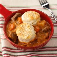 Beef Stew with Sesame Seed Biscuits_image