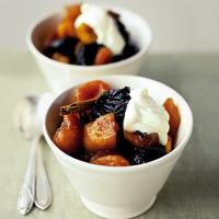10-minute winter fruit compote image