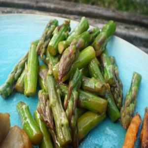 Asparagus Salad With Honey Poppy Seed Vinaigrette_image
