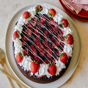 Chocolate Strawberry Cake_image