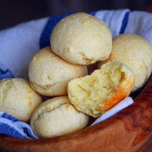 Savory Pao de Queijo (Brazilian Cheese Bread)_image