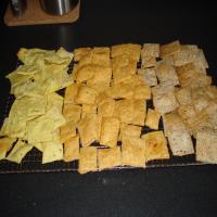 Herbed Crackers image