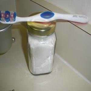 Natural Whitening Toothpaste_image