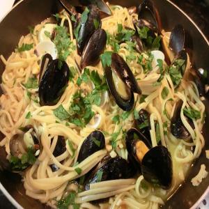 Clams & Mussels in a Garlic Wine Sauce image