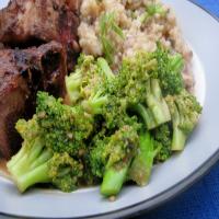 Asian Broccoli With Peanut Butter_image