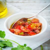 Tomato Salsa with Cilantro and Garlic_image
