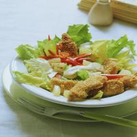Salad with Crispy Chicken Strips_image