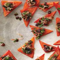 Red Pepper Triangles with Italian Relish_image
