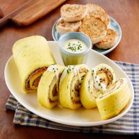 Eggs Benedict Omelet Roll with Hollandaise_image