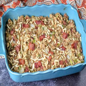 Almond-Bacon Bread Stuffing_image