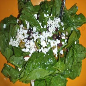 Wilted Spinach Salad image